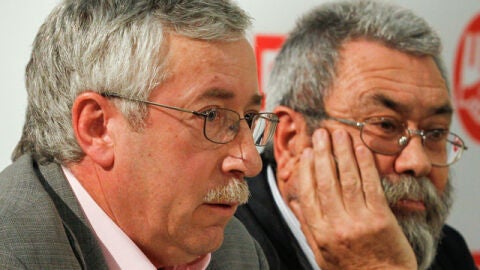 Ignacio Fern&aacute;ndez Toxo y C&aacute;ndido M&eacute;ndez, en rueda de prensa