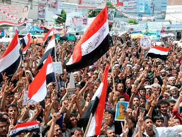 Los yemeníes salen a la calle Los yemeníes salen a la calle