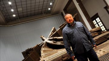 China libera al artista y disidente Ai Weiwei