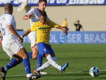 Neymar durante un partido con Brasil