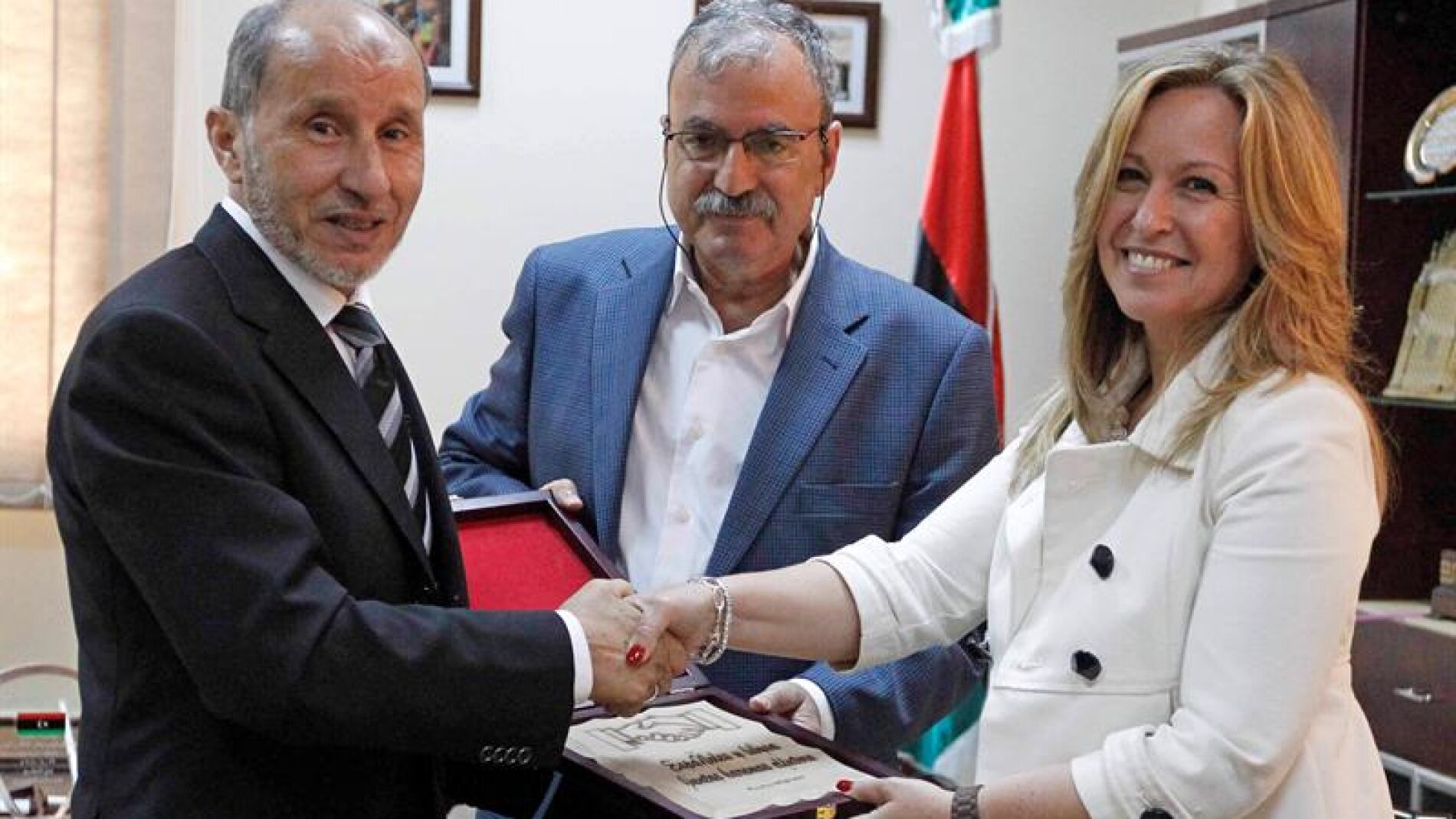 Trinidad Jim&eacute;nez, durante el encuentro que ha mantenido esta ma&ntilde;ana con el presidente del Consejo Nacional de Transici&oacute;n 