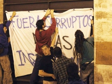 Protesta ante Cortes Valencianas.