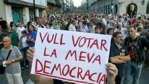 Manifestaci&oacute;n contra la reforma constitucional en Barcelona