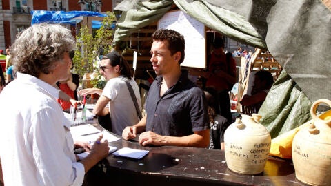 El 15-M deja en Sol un puesto de informaci&oacute;n