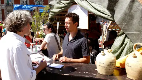 El 15-M deja en Sol un puesto de información El 15-M deja en Sol un puesto de información
