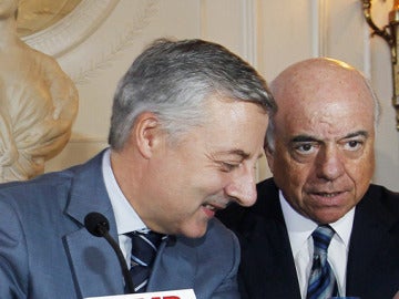 José Blanco junto al presidente del BBVA
