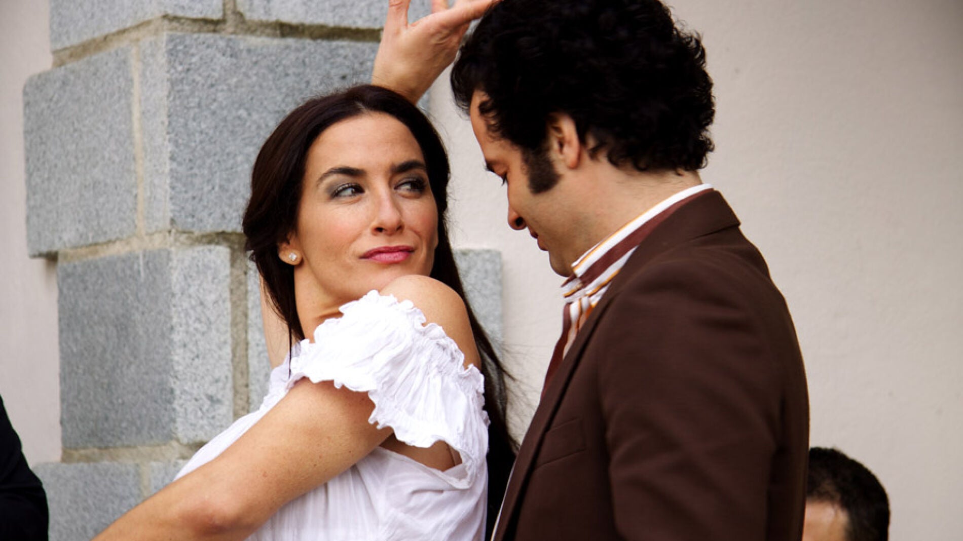Julia vivir&aacute; una historia de amor con Juan Jos&eacute; Romero