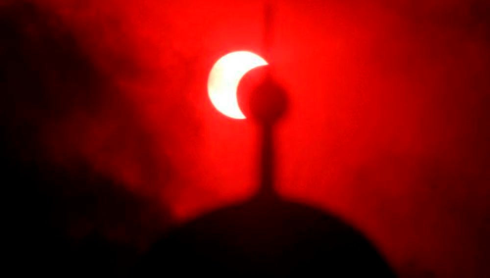La luna roja (16-6-2011)