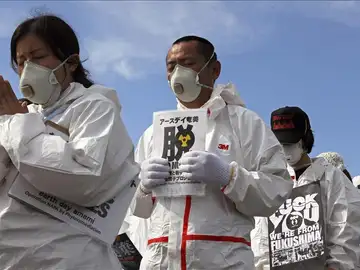 Operarios de la central de Fukushima Operarios de la central de Fukushima