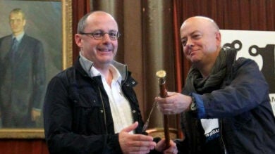 Bildu retira el cuadro del rey del salón de actos de San Sebastián