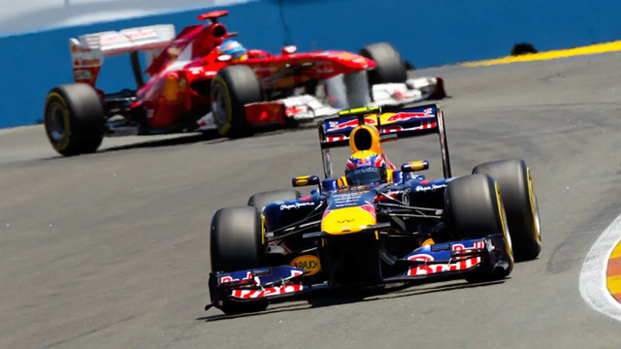 Alonso persigue a Webber en Valencia