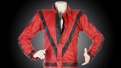 Compran la chaqueta de Michael Jackson en 'Thriller' por 1,8 millones de euros 