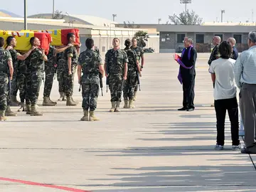 Los féretros a su llegada a la base de Canarias Los féretros a su llegada a la base de Canarias