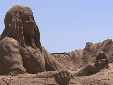 Jack Sparrow en arena Jack Sparrow en arena