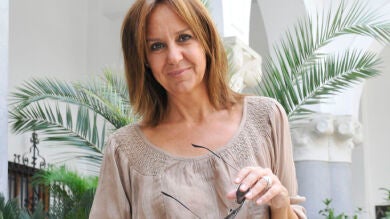 María Dueñas publica en septiembre su segunda novela, 'Misión Olvido' 