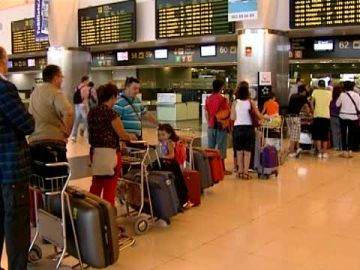 Mucho movimiento en los aeropuertos canarios para el verano