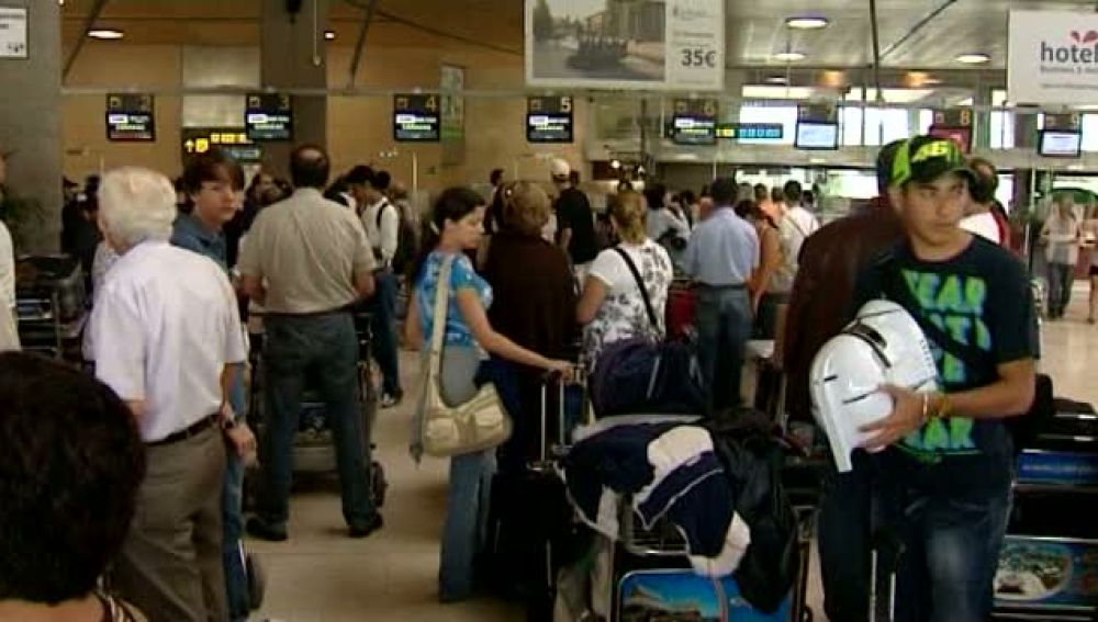250 pasajeros tirados más de 5 días