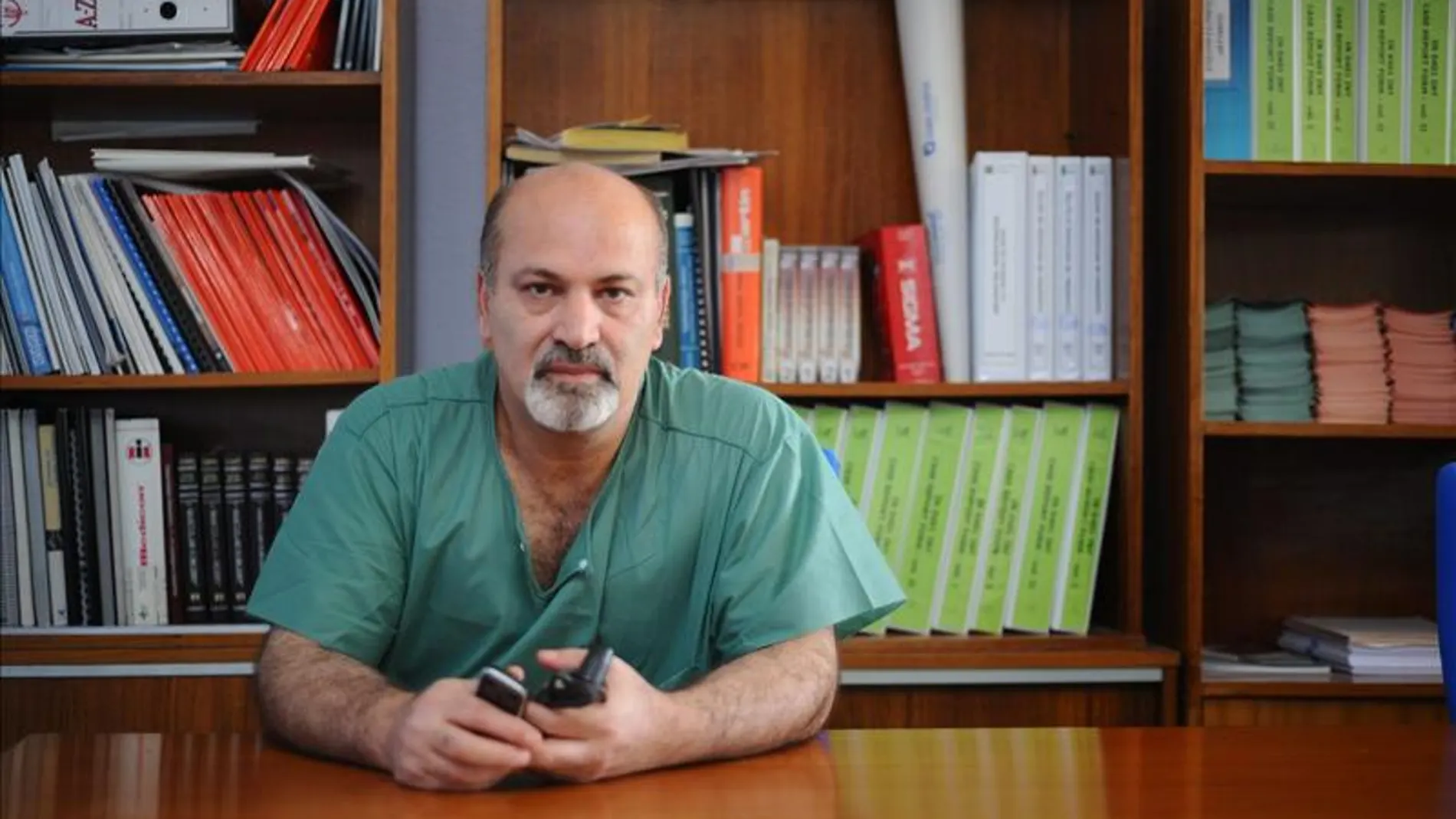 El cirujano cirujano cardiovascular del hospital Virgen de las Nieves, Abdo Abdallah El cirujano cirujano cardiovascular del hospital Virgen de las Nieves, Abdo Abdallah