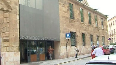 Un hombre desterrado de su pueblo por acosar y agredir a su exmujer