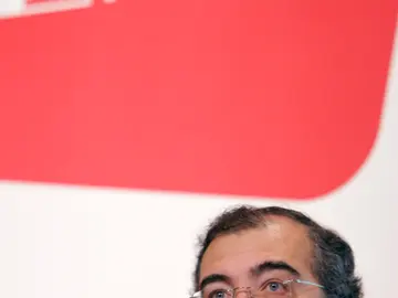 Angel Ron critica que se utilice la banca como chivo expiatorio de la crisis Angel Ron critica que se utilice la banca como chivo expiatorio de la crisis