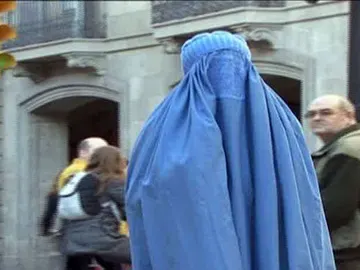 Niña burka en Melilla Niña burka en Melilla