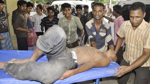 Al menos 53 muertos en un accidente de tr&aacute;fico en Bangladesh