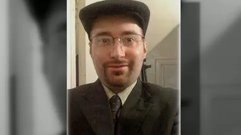 Imagen del asesino del niño judío de ocho años Imagen del asesino del niño judío de ocho años