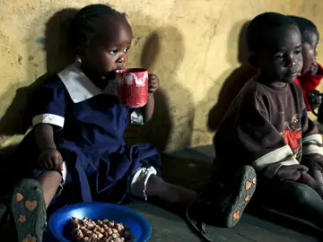 Niños afectados por la sequía Niños afectados por la sequía