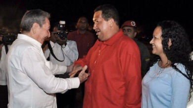 Hugo Chávez vuelve a Cuba para tratarse el cancer con quimioterapia