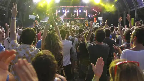 Éxito de asistencia en el FIB Éxito de asistencia en el FIB