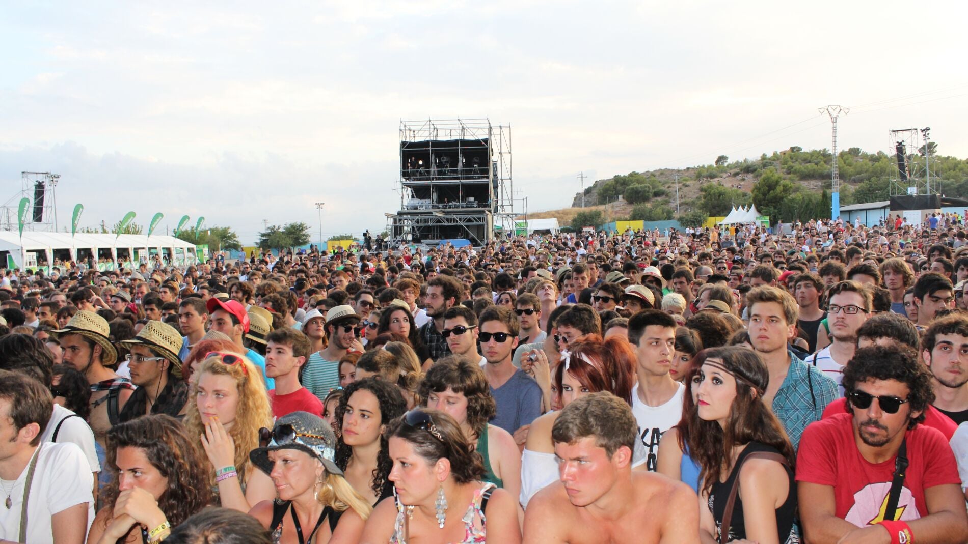 FIbers en el escenario principal