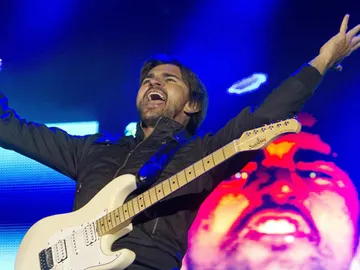 El cantante Juanes en el escenario durante su gira por España. El cantante Juanes en el escenario durante su gira por España.