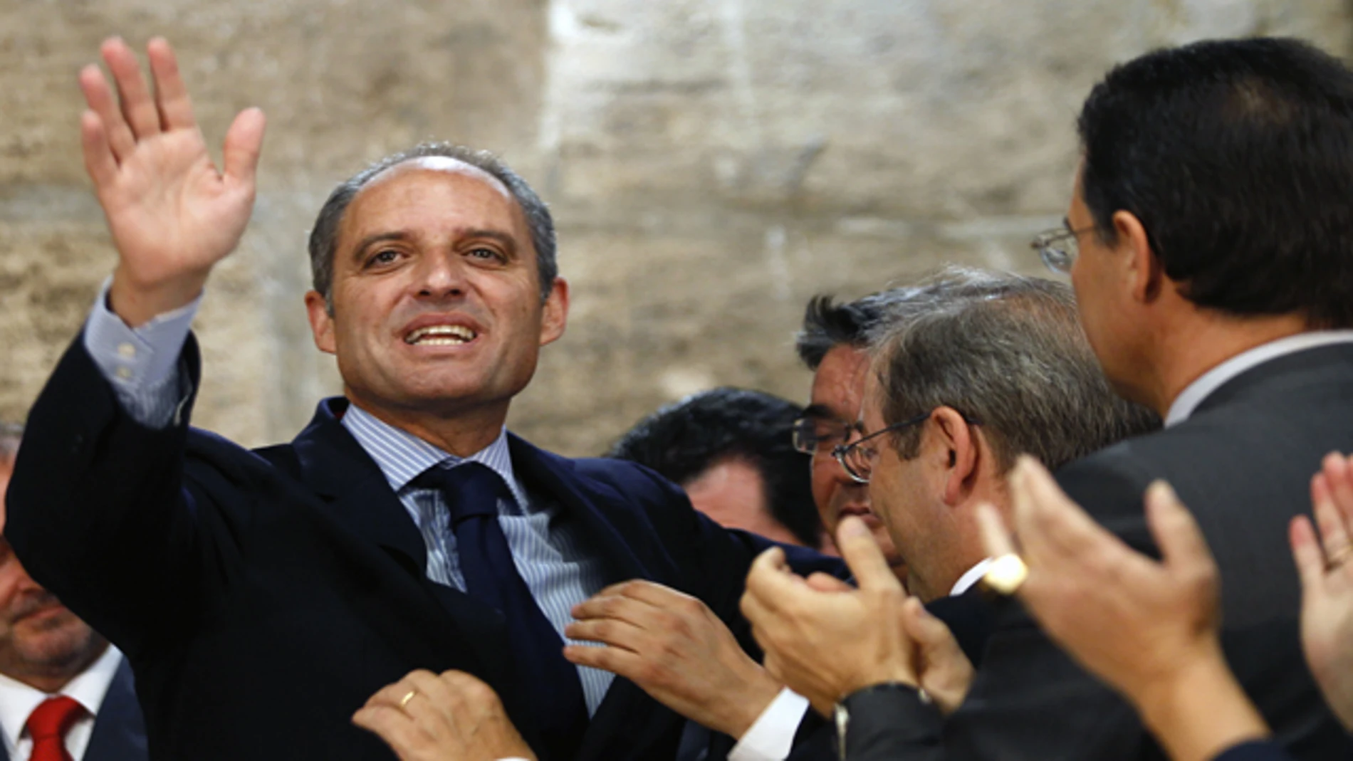 Francisco Camps, tras su comparecencia en el Palau. Francisco Camps, tras su comparecencia en el Palau.