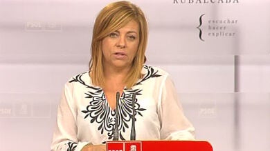 Elena Valenciano acusa a Rajoy de usar la dimisión para tapar la trama Gürtel