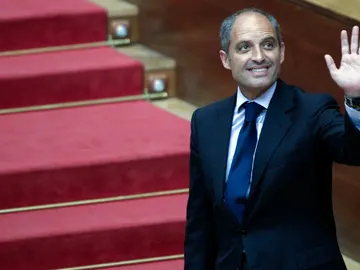 Camps dimite de la presidencia valenciana Camps dimite de la presidencia valenciana