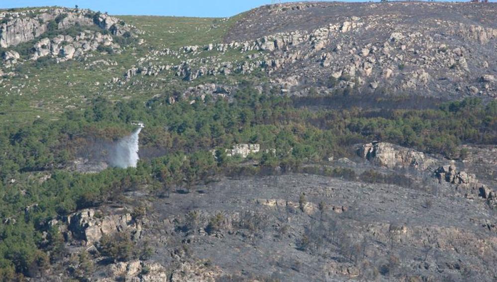 Los bomberos logran controlar el incendio de La Riba en Tarragona