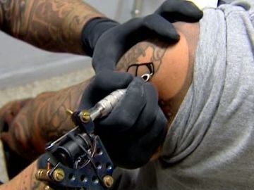 Borrarse los tatuajes es más caro y doloroso Borrarse los tatuajes es más caro y doloroso