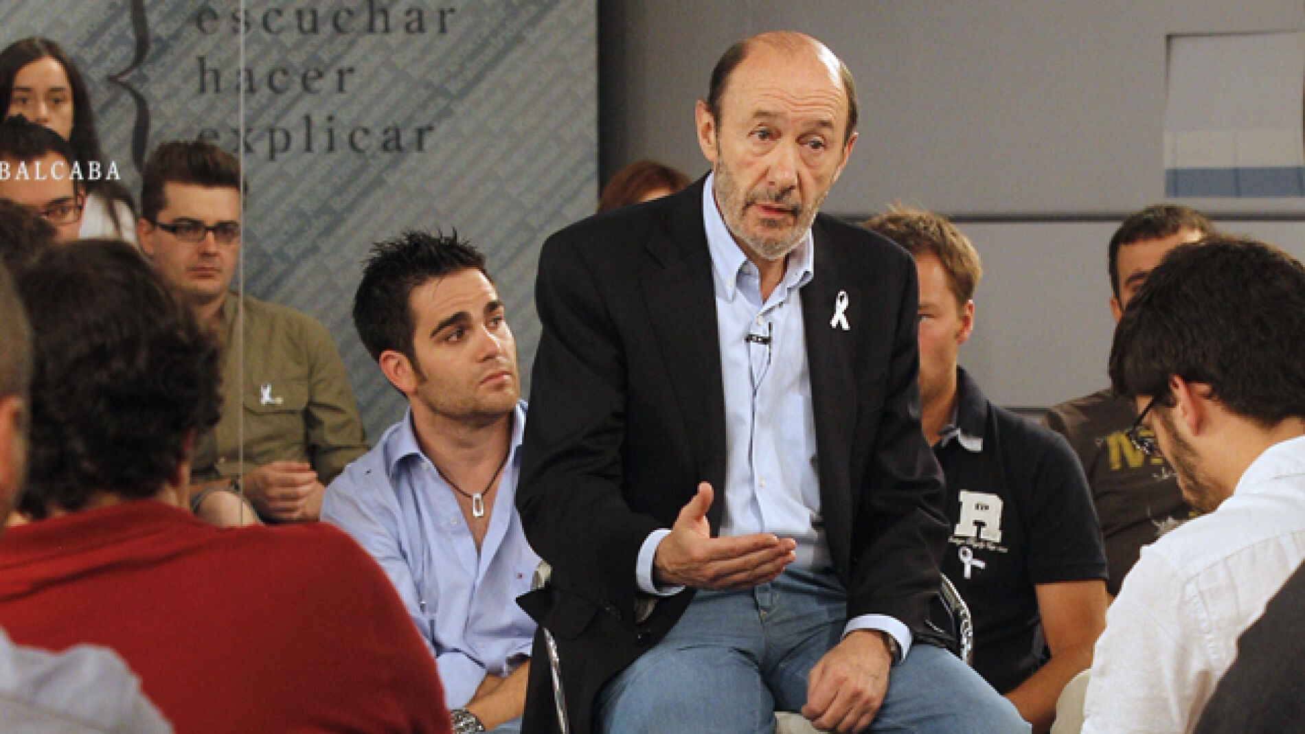 Rubalcaba en el Comit&eacute; de las Juventudes Socialistas 