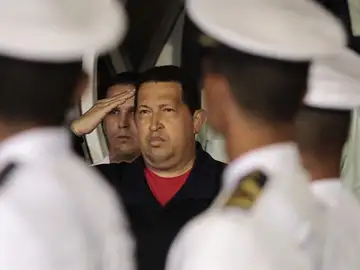 Chávez, a su llegada a Venezuela Chávez, a su llegada a Venezuela