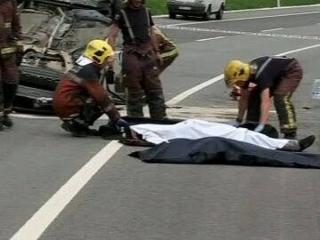 Cuatro jóvenes de entre 20 y 22 años murieron en un accidente de tráfico Cuatro jóvenes de entre 20 y 22 años murieron en un accidente de tráfico