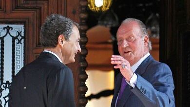 El Rey y Zapatero abordan la caída de la Bolsa en su último despacho 