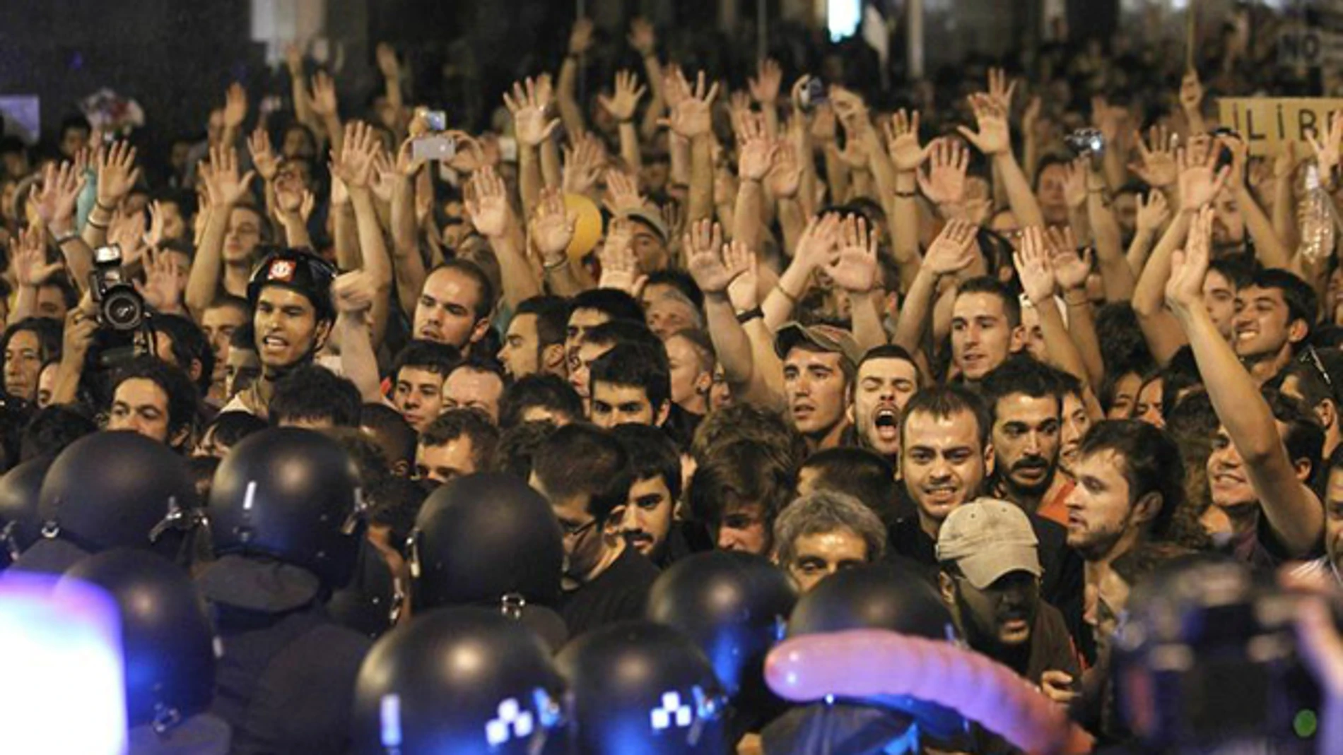 La Policía custodia Sol La Policía custodia Sol