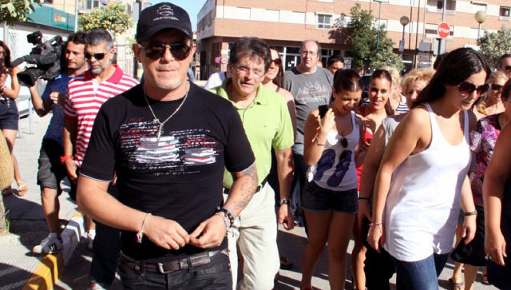 Alejandro Sanz creará una canción para ayudar a Lorca
