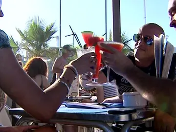 Los chiringuitos se convierten en terrazas de diseño Los chiringuitos se convierten en terrazas de diseño