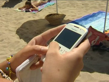 La concentración de turistas resta cobertura en los móviles