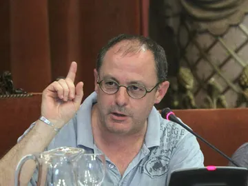 Bildu insta a Chacón para que el ejército abandone San Sebastián Bildu insta a Chacón para que el ejército abandone San Sebastián