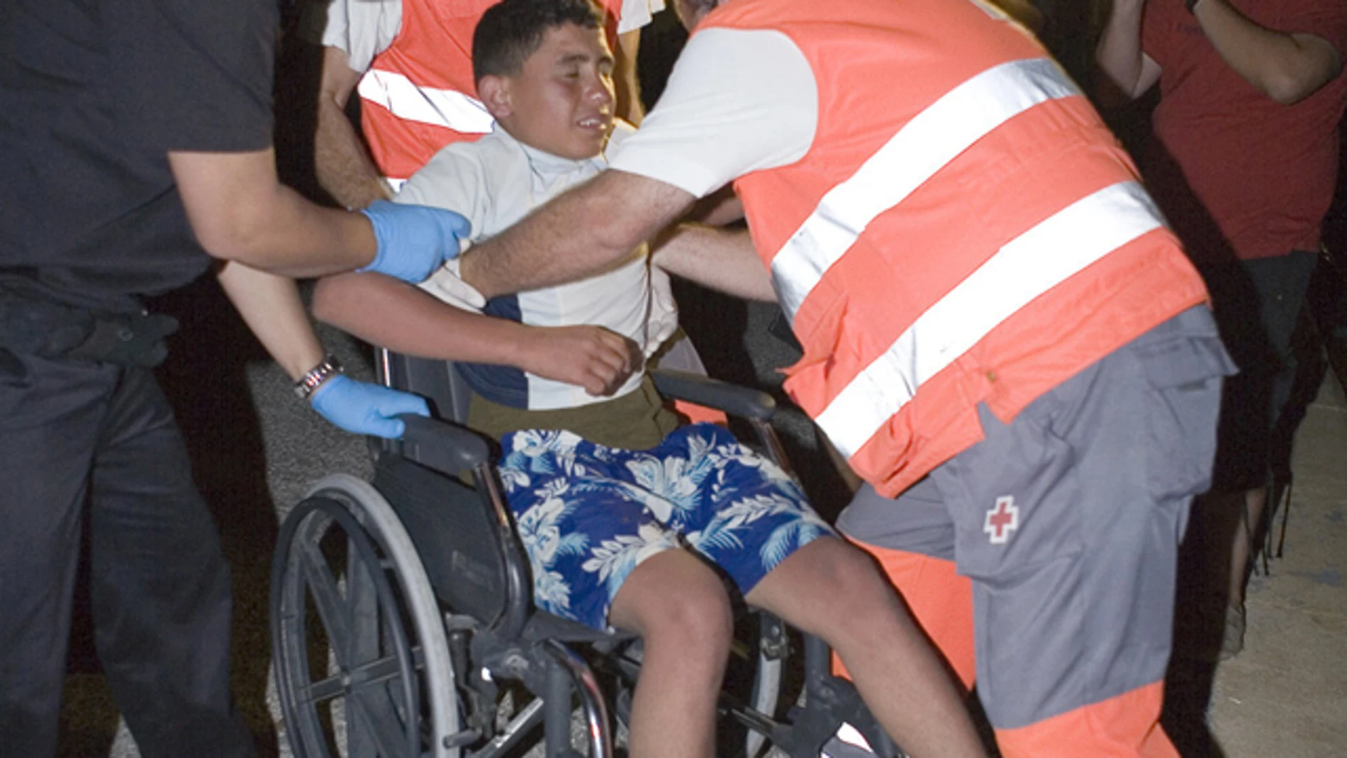 24 saharahuis detenidos mientras intentaban acceder a Ceuta nadando 24 saharahuis detenidos mientras intentaban acceder a Ceuta nadando
