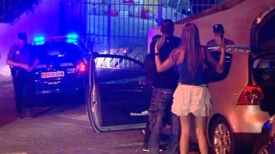 El 'botellón' pone en peligro el turismo en Gran Canaria