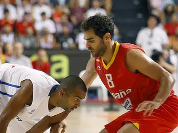 Calderón, ante Tony Parker Calderón, ante Tony Parker