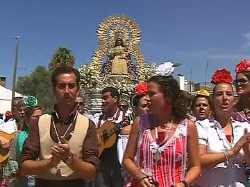 Miles de pueblos se visten de fiesta el 15 de agosto Miles de pueblos se visten de fiesta el 15 de agosto
